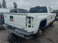 gmc-sierra1500-2015-9308822_back.webp